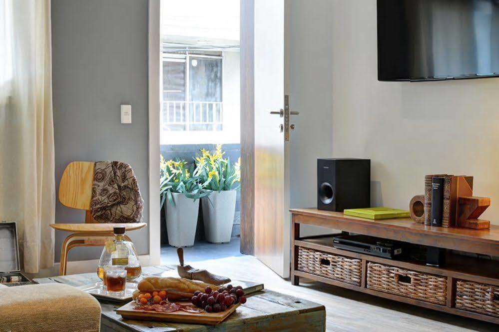 Oasis Suites 메딜린 외부 사진