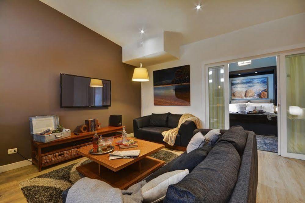 Oasis Suites 메딜린 외부 사진