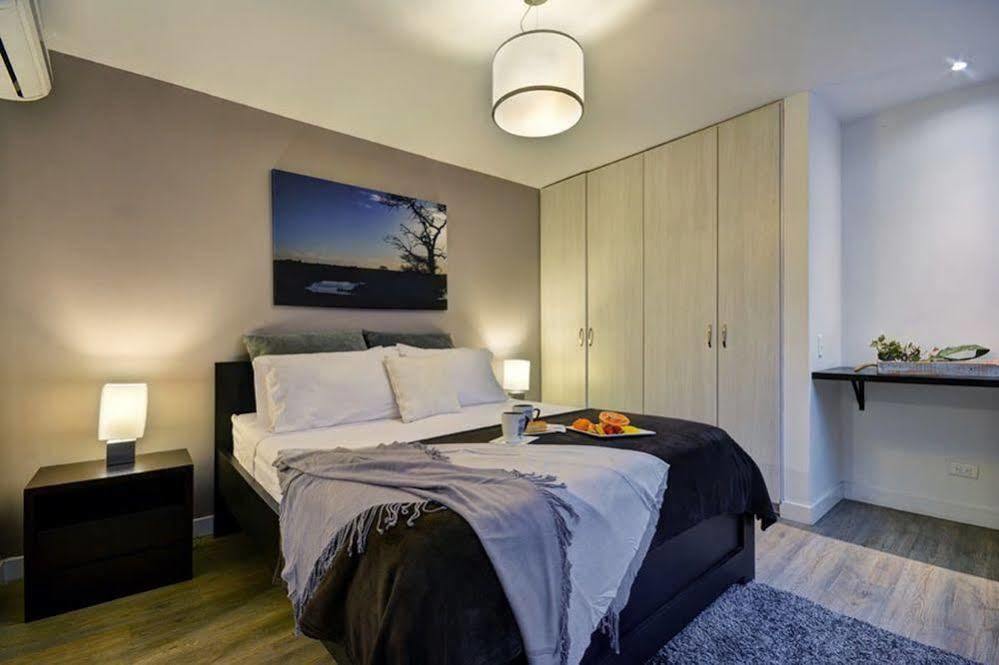 Oasis Suites 메딜린 외부 사진