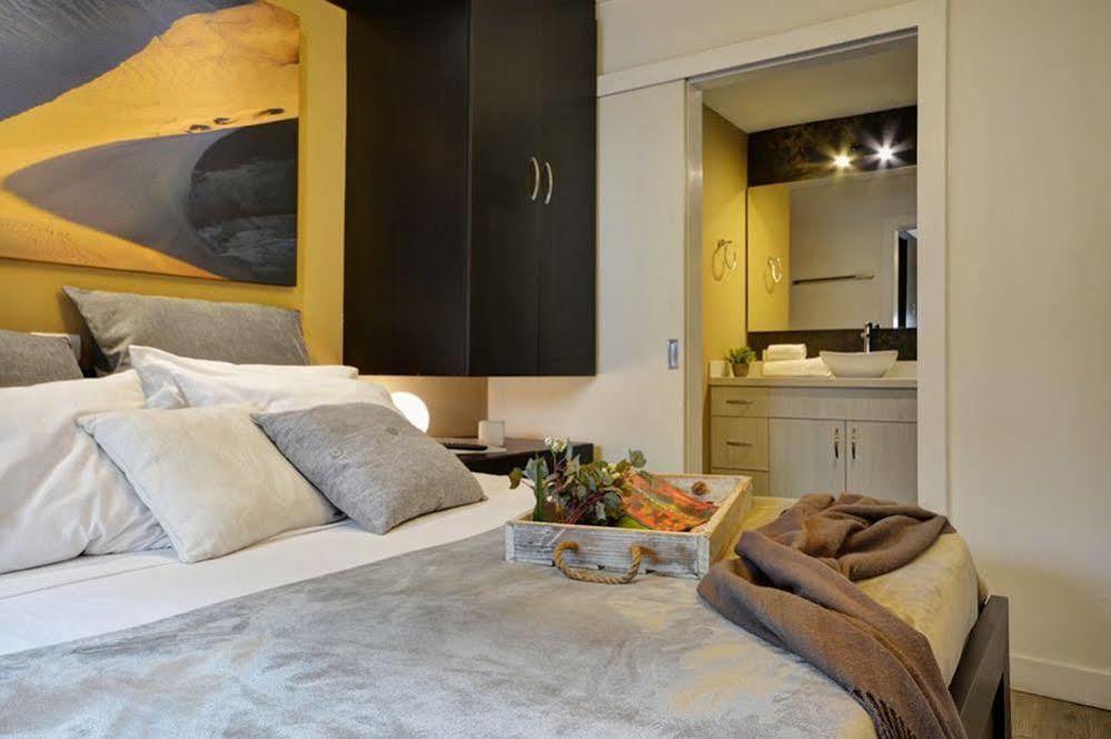 Oasis Suites 메딜린 외부 사진