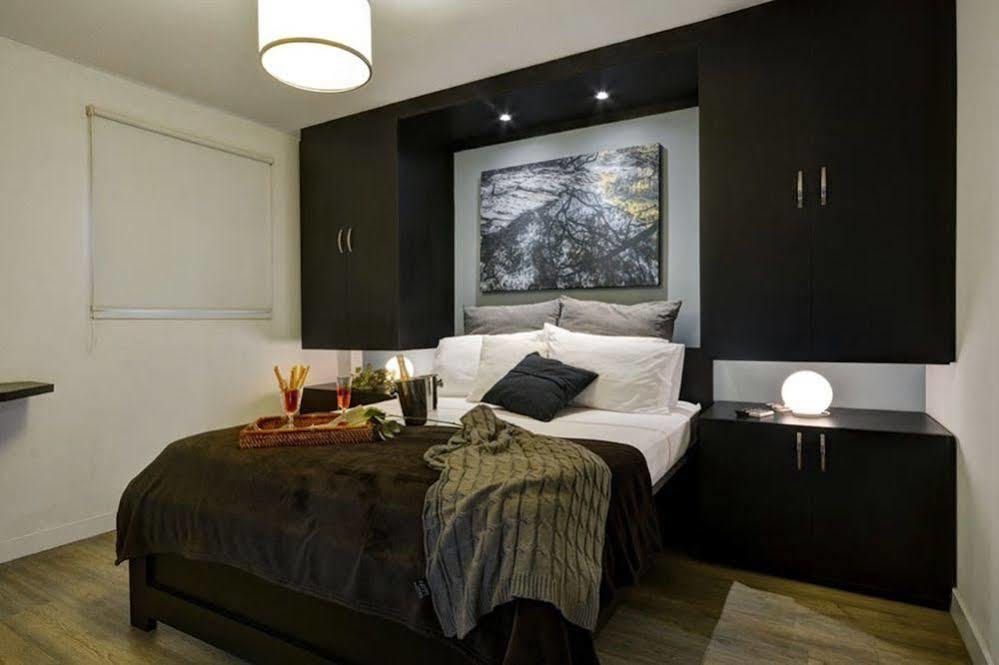 Oasis Suites 메딜린 외부 사진